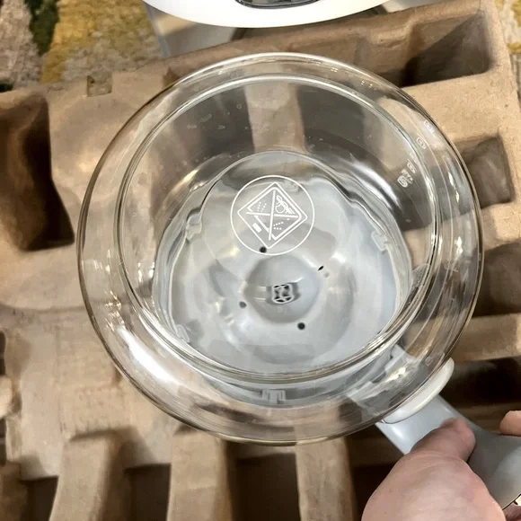 SMEG Drip Coffee Maker, 10-cup - Picture 15 of 16